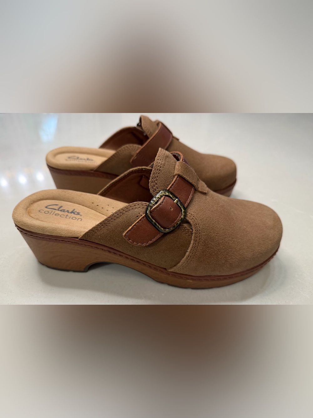 Clarks Collection Paizlee Nora Brown Suede Slip-On Clogs with Buckle, 8